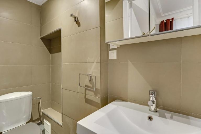 A Sweet Studio In Montparnasse - Boulevard Du Montparnasse Paris Exterior photo